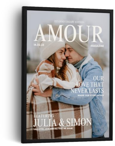 GiveSmiles Personalisiertes Geschenk Frau Poster — AMOUR Magazine Motiv | Foto Geschenk Valentinstag für Ihn & Sie — Fotogeschenk für Paare — Personalisierte Geschenke zum Jahrestag oder zur Hochzeit