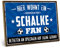 ARTFAVES® Wandbild Holzschild mit Spruch - Hier wohnt ein verrückter SCHALKE Fan - Türschild Retro Vintage Deko Bild Geschenk - Fussball
