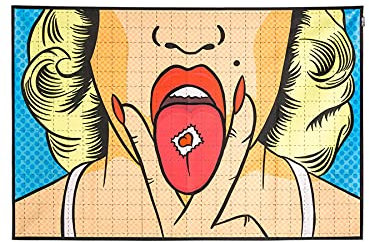 PSYWORK Schwarzlicht Stoffposter Neon | LSD Girl Blotter Art | 1,5 x 2,25m | UV-aktiv | fluoreszierend | Wandbehang Stoffbanner Poster Wandbild Kunstdruck Dekobild Dekoration Wandteppich