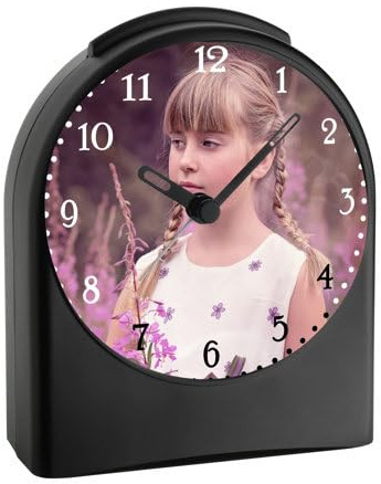 CreaDesign, WU-50-1087, mit Bild, analog Kinderwecker schwarz, Funkwecker ohne Ticken, mit Licht, personalisiert mit Namen, 9,6 x 5,5 x 11,9 cm, 104 g