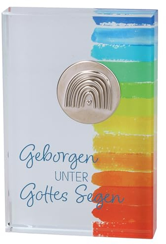 BUTZON & BERCKER Glasquader zum Aufstellen – Geborgen unter Gottes Segen. Bunte Glasskulptur mit Regenbogen-Plakette aus Feinmetall und christlichem Spruch, im Format 9 x 6 cm