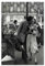 AhCor Robert Doisneau The Bouquet of Daffodils Paris 1950 Poster Wandkunst Dekor Druck Bild Gemälde für Wohnzimmer Schlafzimmer Dekoration ungerahmt 40 x 60 cm