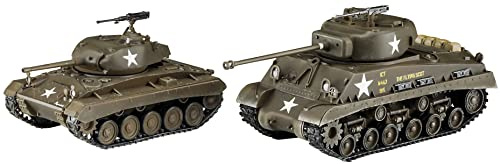 Hasegawa 630068-1/72 M4A3E Sherman & M24 Chaffee, 2 Kits - Maßstab 1:72