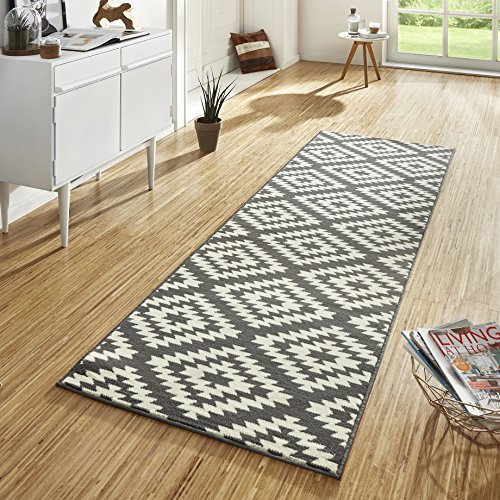 Hanse Home Teppich Läufer Nordic 80x450cm – Teppichläufer Weicher Kurzflor Teppich Modern Raute Design Läufer für Flur, Schlafzimmer, Kinderzimmer, Badezimmer, Wohnzimmer, Küche Dekoläufer – Grau
