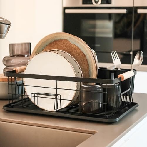 JOHSEATY Egouttoir Vaisselle avec Manche en Bois - 42x32cm I Inoxydable avec Porte-Couverts I Egoutoire Vaisselle Cuisine Noir I Rangement Dish Drainer Dessus Égouttoirs à seche Vaisselle Petit Rack
