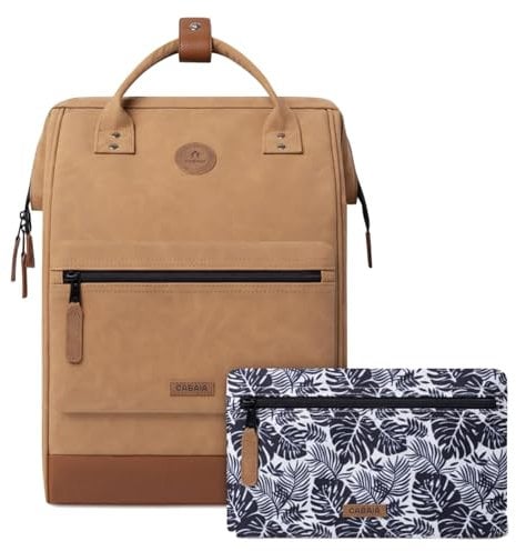 CABAIA - Sac à Dos Adventurer Moscou - Maxi 23L - Déperlant - Compartiment Ordinateur Portable 15 - 2 Poches - Certifié Vegan - Sac Voyage, Affaires, École pour Homme et Femme - Marron