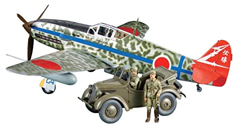 Tamiya 1:48 Ki-61-Id Hien & 4X4 Kurogane Model Kit