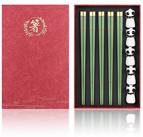 Palillos de vidrio reutilizables con soporte, juego de regalo chino, Japoneses palillos de aleación aptos para lavavajillas + soporte de cerámica para palillos de panda lindo (5 pares con soporte)