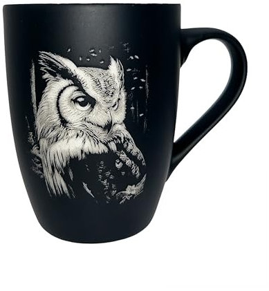Tasse mit Gravur/auf Wunsch auch mit Text/gummierte Oberfläche/Farbe Schwarz/Porzellan/Personalisiert/Geschenk/mit Tier-Motieven (Eule)