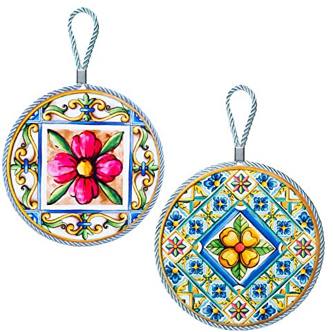Piatto Ceramica Decorato da Appendere Set da 2, Decorazioni Cucina da Appendere con Gancetto, Stile Piastrelle Siciliane Maiolica, Piatti da Parete 16x 16 cm con Retro in Sughero