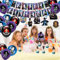 Henkodo Wednesday Party Dekoration,50 Stück Mittwoch Kindergeburtstag Party Deko mit Kuchen Toppers, Banner, Latexballon,Hängespiralen Wednesday Party Supplies für Mädchen Junge Kinder