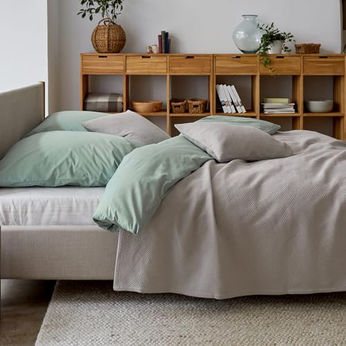 URBANARA Eviera Tagesdecke 220x240 cm I 100% Baumwolle (BCI) Made in Portugal Weich & Atmungsaktiv I Sofa Bett-Überwurf Couchdecke Wohndecke Kuscheldecke Plaid Bedspread Oeko Tex 100 I Creme