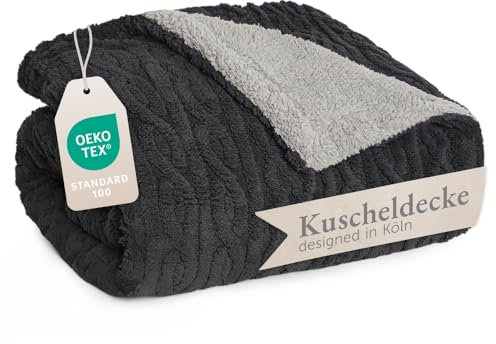 Blumtal Kuscheldecke 220x240 cm mit Zopfstrick-Optik - Oeko-TEX zertifizierte Mikrofaser Fleecedecke mit weicher Sherpa-Innenseite - Kuscheldecke 220x240 - Sherpa Decke in Anthrazit und Grau