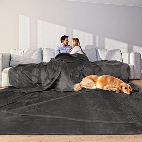 Edenleaf Übergroße Decke 308 x 308 cm - Riesige Decke für Bett, Sofa, Reisen und Camping - Extra Weich, für die Ganze Familie und Outdoor - Dunkelgrau, 25,4 x 25,4 cm