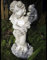 GeKi Trend Engel Figur mit Rosen Dekofigur Putte frostfest Gartendeko antik weiß Grabschmuck Grabengel wetterfest 45 cm groß