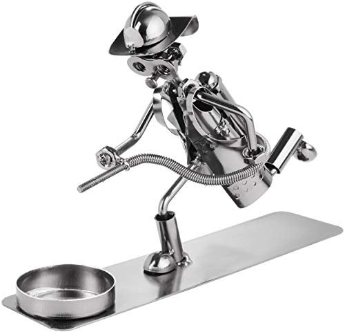 BRUBAKER Schraubenmännchen Feuerwehrmann mit Teelichthalter - Handarbeit Eisenfigur Metallmännchen - Metallfigur Geschenk für Feuerwehr Feuerwehrfrauen