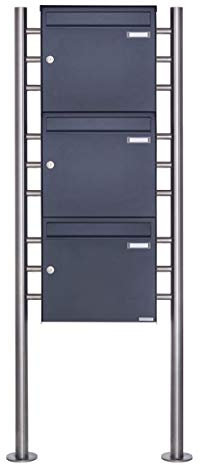 Standbriefkasten - Briefkastenanlage Design Basic 381 - Briefkasten Manufaktur Lippe (RAL 7016 anthrazitgrau feinstruktur matt, 3 Briefkästen, senkrecht)