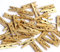 Y5A4 Lot de 50 mini pinces à linge en bois pour photos de Noël Doré/argenté/noir 25 mm
