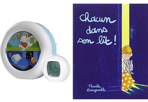 Réveil Enfant Educatif - Jour/Nuit - Musical - Lumineux - 3 Fonctions : Veilleuse, Indicateur & Réveil - Mixte : Fille et Garcon - Secteur ou Pile - Moon 3 en 1 - Blanc & chacun dans son lit