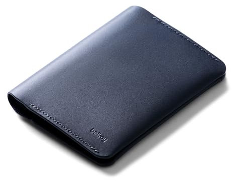 Bellroy Passport Cover (schlankes Reiseportemonnaie mit Kartenfächern und Platz für Bargeld und Reisedokumente) - Navy