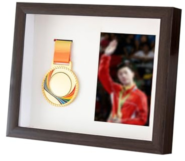 Medaillenrahmen Medaillen Präsentationsrahmen Medal Vitrine Fotorahmen aus Holz für Läufer, Marathon, Rennsieger, Fußball, Gymnastik und alle Sportarten 10x15 cm Foto