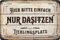 LANOLU Retro Blechschild LIEBLINGSPLATZ Schild - Outdoor Garten Deko Garten Vintage Schilder - Chill Lounge Gartendeko - Wanddeko Garten Schild aus Metall, 20x30cm