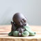 Grenric Kleine niedliche Buddha Statue Keramik Mönch Figur Kreative Handwerk Puppe Dekoration Chinesisches Geschenk Zarte Handwerk Keramik (B)