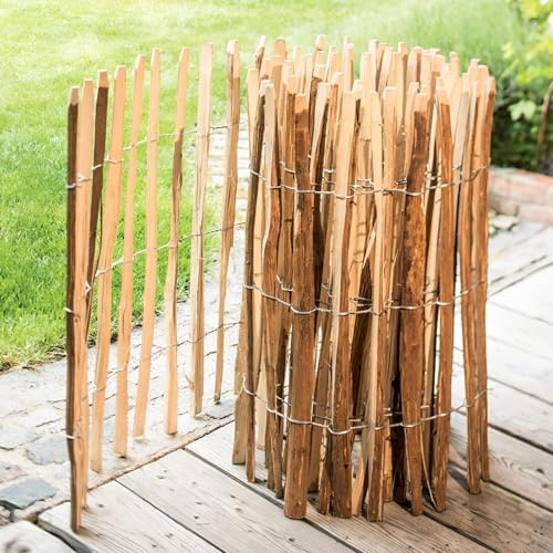 Dekoleidenschaft Staketenzaun Haselnuss Gartenzaun 90 cm hoch, 5 m lang, Holzzaun, Rollzaun, Teichzaun