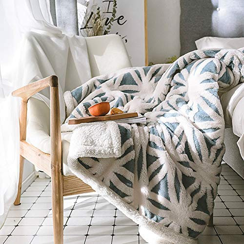 Ukeler Superweiche und leichte Sherpa-Überwurfdecke, 127 x 152 cm, gemütliche, luxuriöse hellblaue Decke für Bett, Couch, warm, flauschige Decke