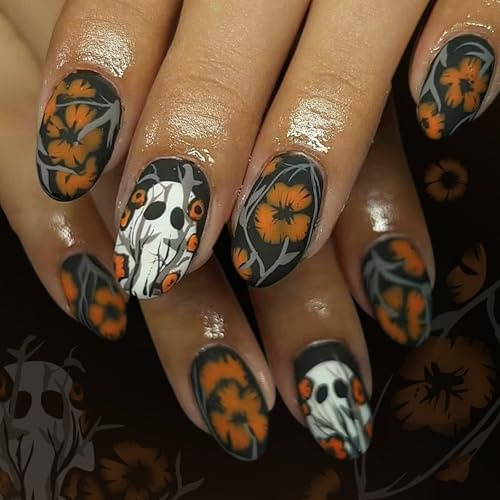Chiodo fantasma Halloween unghie finte nero corto