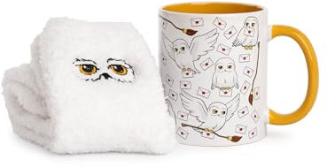 Harry Potter Damen-Becher- und Socken-Set | Erwachsene Hedwig Schneeeule Wadensocken mit Grafikdruck und Keramiktasse in Grau | Damen Nimbus 2000 Besenstiel und Buchstabe Heißgetränkebecher