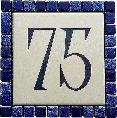GUIZZO Creart - Numero Civico Esterno Personalizzato in Ceramica, Targhetta Personalizzata Via/Nomi con Cornice Mosaico, Targhetta Porta Ingresso Personalizzata Made in Italy, 12x12H cm, Blu/Panna