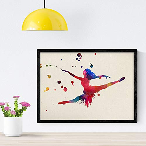 Nacnic Plakat Ballerina mit Aquarellentwurf. Mischen Sie mit Aquarell-Stylesheets für die Innendekoration. A4-Format