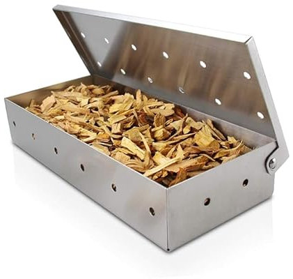 Landree® Räucherbox aus rostfreiem Edelstahl mit 28 Löcher, inkl. Seitenlöcher zur optimalen Rauchverteilung. Mit praktischem Klappdeckel. (befüllt mit Räucherchips)