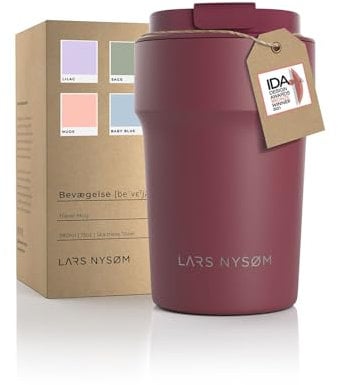LARS NYSØM Thermo Kaffeebecher to go 380ml | Travel Mug 0,38 Liter mit Isolierung | Auslaufsicherer Edelstahl Thermobecher für Kaffee und Tee unterwegs | Teebecher (Berry Red, 380ml)
