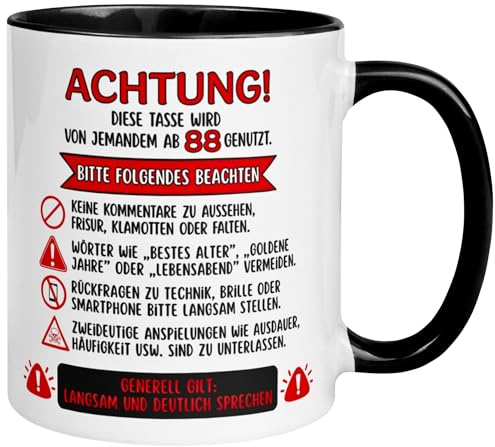 88 Geburtstag Mann | Achtung – Diese Tasse wird von jemandem ab 88 genutzt | Lustige Geburtstagstasse zum 88. Geburtstag | 88ter Geburtstag Geschenk | Geburtstagsgeschenk Männer | Made in Germany