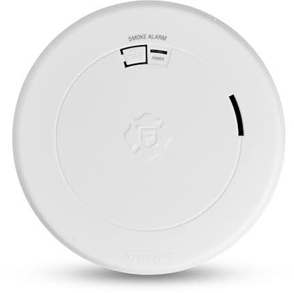 First Alert SM210, 10-Year Sealed Battery Smoke Alarm with Slim Profile Design, 1-Pack