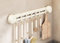 LNGFSH Hakenleiste Küche ohne Bohren Saugnapf, Küchenleiste Beweglichen Haken, Küchenstange Hängeleiste küchenreling aus Kohlenstoffstahl für Küchenutensilien (Beige,mit 7 Haken 40cm)