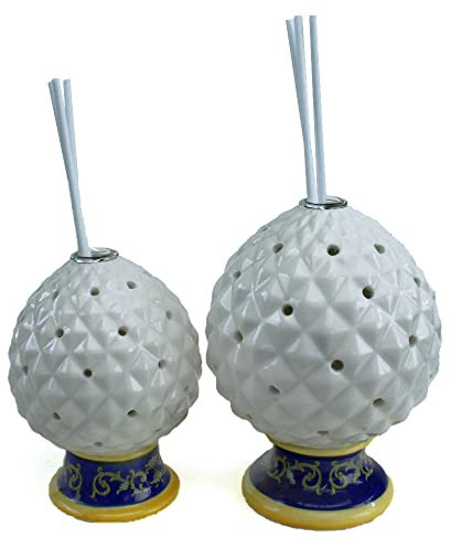 DLM Bomboniere Profumatore Pomo Pumo Pugliese Pigna Portafortuna Lampada Lume LED Porcellana Bianca Matrimonio Nozze (12x9x9 cm)