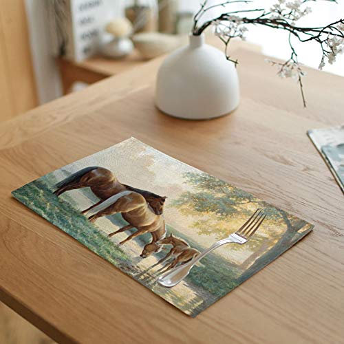 Beydodo Platzdeckchen 2er Set Stoff, Wald Pferde und Fluss Tischsets Abwaschbar und rutschfest 45x32CM