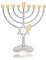 Eine Elegante Menora mit Davidstern (Chanukkia BZW. der Chanukkaleuchter) aus Messing in Silber, 9 Armen. Höhe - 16 cm, Breite - 18 cm. Aus Israel
