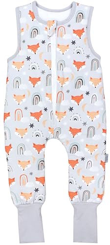 TupTam Schlafsack mit Füßen – Ganzjahresschlafsack Baby 2.5 TOG aus Baumwolle, OEKO-TEX zertifiziert, Farbe: Fuchs Regenbogen umstülpbarer Fuß, Größe: 92-98