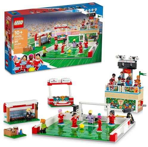 LEGO Icons of Play Soccer Toy, Detailliertes Bauset für Mädchen und Jungen mit 15 Minifiguren, enthält auch ein Feld, einen Ständer und eine funktionierende Anzeigetafel, Fußballgeschenk für Fans und