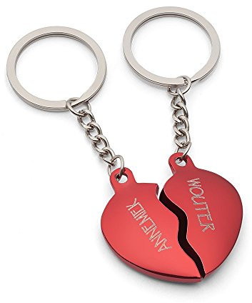 GRAVURZEILE Porte-clés - Cœur brisé en lot de 2 - Personnalisable avec le nom de votre choix - Couleur : rouge - Deux moitiés de cœur - Beau cadeau pour les couples pour une pendaison de crémaillère,