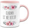 Tassenbrennerei Original - Tasse mit Spruch: Karma is´ne Bitch - Blümchen Kaffeetasse lustig blumig - Geschenk Arbeitskollegin (Rosa)