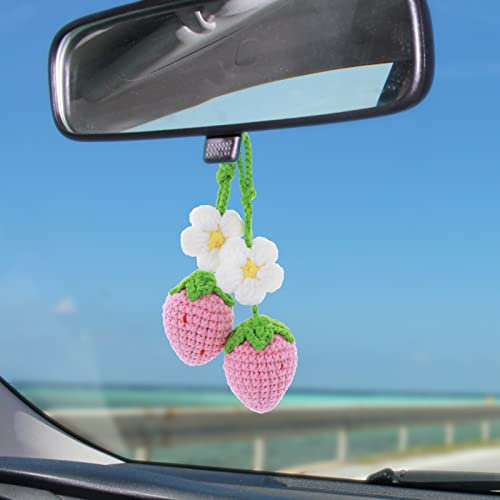 TIESOME 2 Stück autospiegel anhänger,Niedliche Erdbeere Auto hängende Ornament für Auto Rückspiegel Dekor Häkeln Auto Spiegel Hanging Charms Zubehör Blume Hand gestrickt Erdbeere Auto Dekor für Frauen