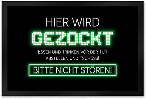 speecheese Hier Wird gezockt Fußmatte XXL in 50x75 cm für Gamer in grün lustige Geschenkidee für Jungen und Mädchen die Computerspiele lieben und am liebsten den ganzen Tag zocken würden