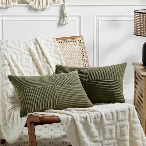 FDTERN 2er Set Olivgrün Kordsamt Kissenbezug 40x60 Weich Dekorative Kissenbezüge Kissenhülle Dekokissenbezug Sofakissen Dekokissen Boho Deko für Sofa Schlafzimmer Wohnzimmer