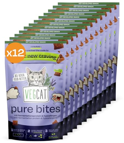 VEGCAT Pure Bites Katzensnack, fleischfrei, proteinreich, 12x60g | Knusperkissen mit 20% Fermentationsprotein & Taurin, vegan, Allergiker-geeignet