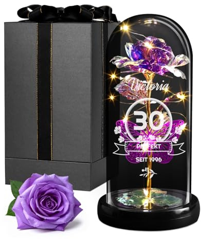 Maverton Violette ewige Rose mit LED-Beleuchtung in Glaskuppel mit Gravur | Geschenke für Frauen, Geburtstagsgeschenk für Frauen, personalisierte Geschenke zum Valentinstag zu Weihnachten
